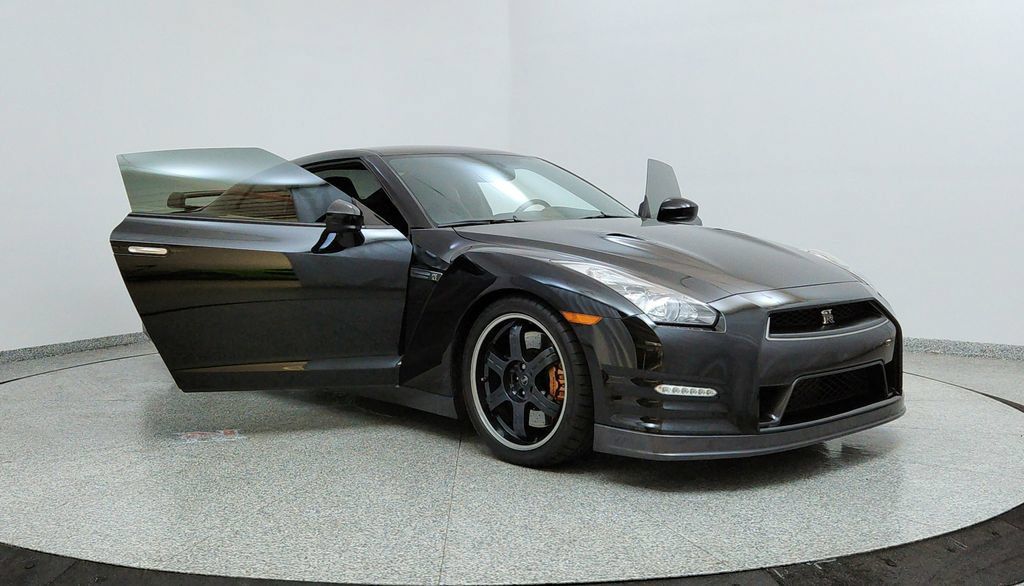 Used 2012 Nissan GT-R Black Edition AWD/4WD image 12