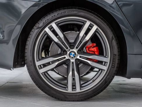 Used 2019 BMW 740i w/ M Sport Package RWD image 15