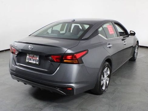 Certified 2025 Nissan Altima 2.5 S FWD image 4