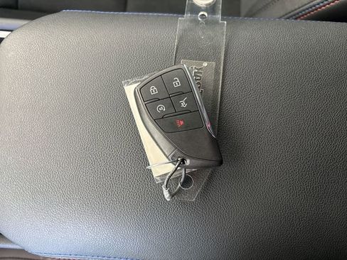 Certified 2025 Chevrolet Blazer EV RS image 34