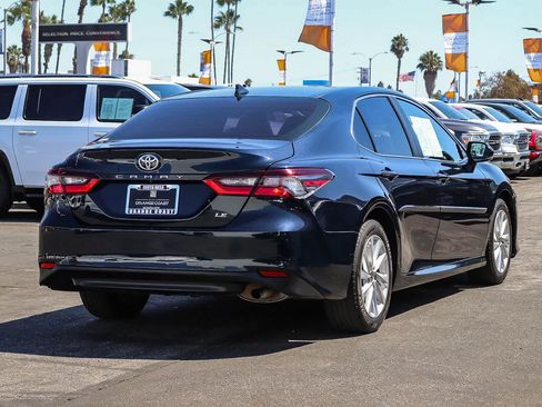 Used 2021 Toyota Camry LE w/ Convenience Package FWD image 4