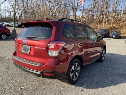Used 2018 Subaru Forester 2.5i Premium image 3