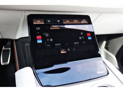 New 2026 Cadillac Vistiq Sport image 19