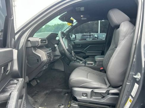 Used 2024 Toyota Tacoma SR5 AWD/4WD image 16