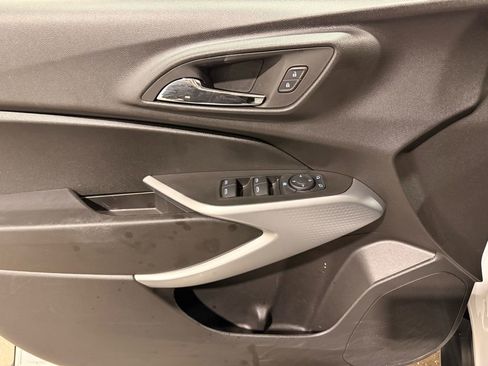 Used 2024 Chevrolet Trax RS w/ Driver Confidence Package image 13