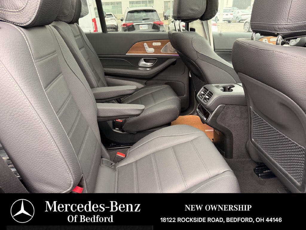 Used 2026 Mercedes-Benz GLS 450 4MATIC image 31