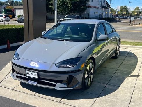 Certified 2024 Hyundai Ioniq 6 SE AWD/4WD image 3