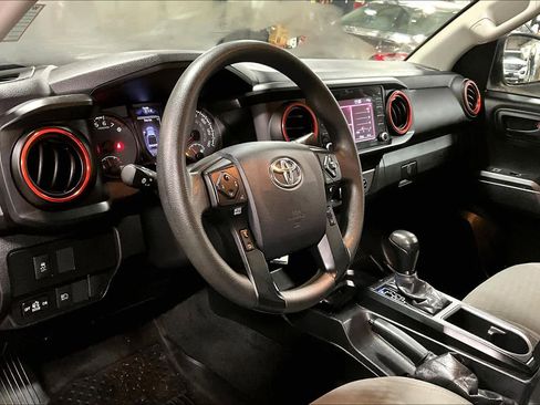 Certified 2020 Toyota Tacoma SR image 16
