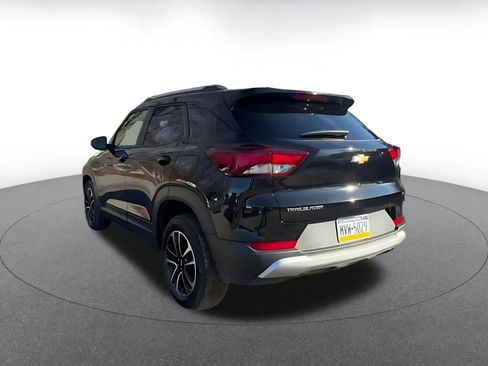 Used 2025 Chevrolet TrailBlazer LT image 11