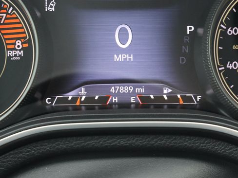 Used 2022 Jeep Cherokee Latitude Lux w/ Sun & Sound Group FWD image 30