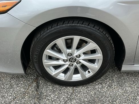 Used 2023 Toyota Camry LE image 8