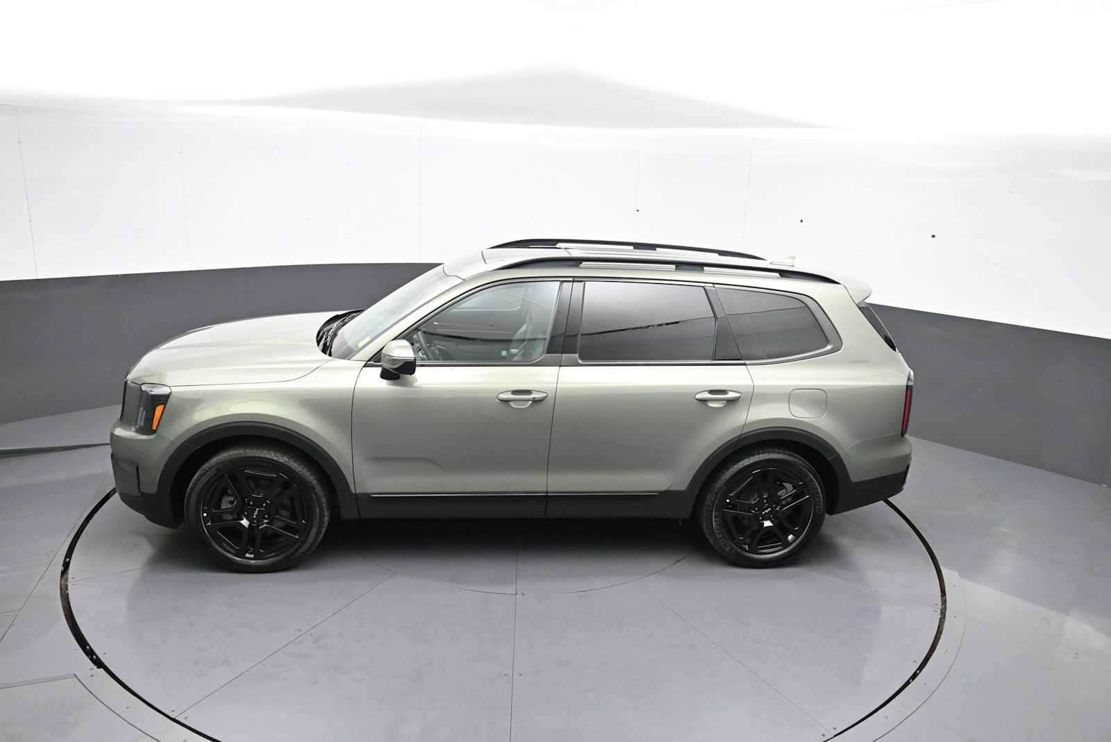 Used 2024 Kia Telluride EX X-Line AWD/4WD image 43
