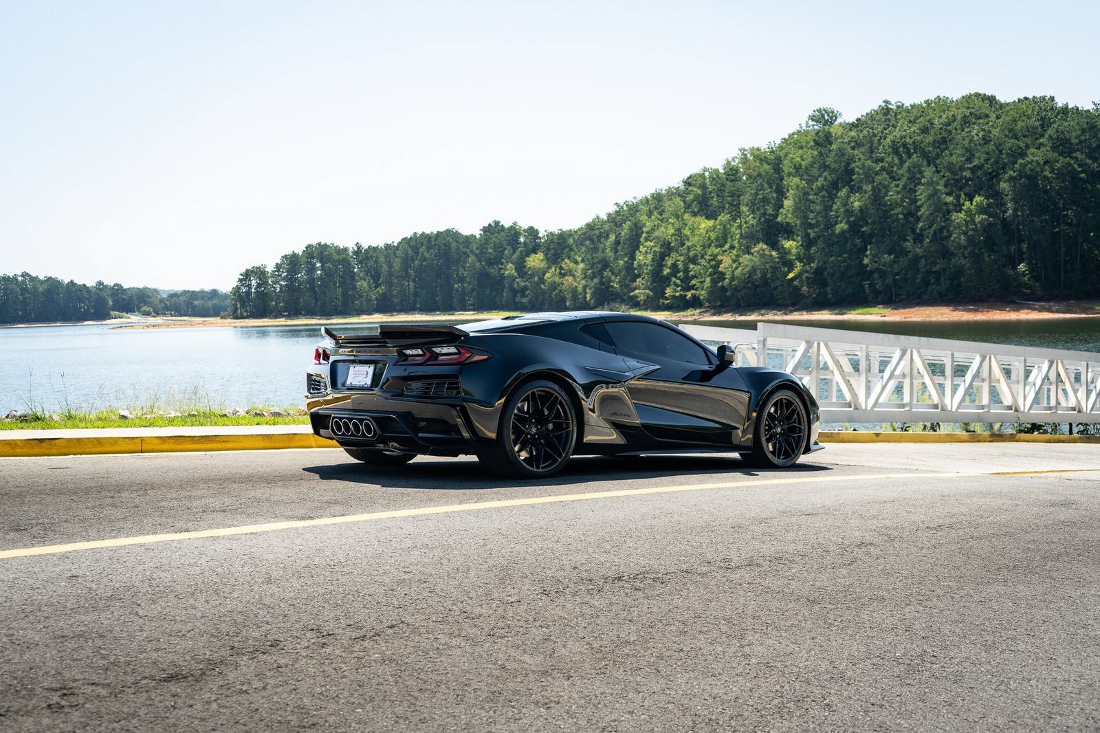 Used 2023 Chevrolet Corvette Z06 RWD image 21