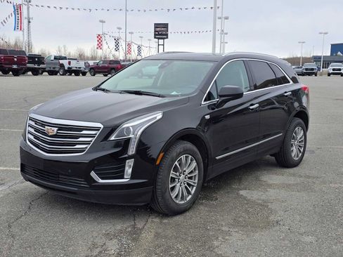 Used 2017 Cadillac XT5 Luxury w/ Driver Awareness Package image 13