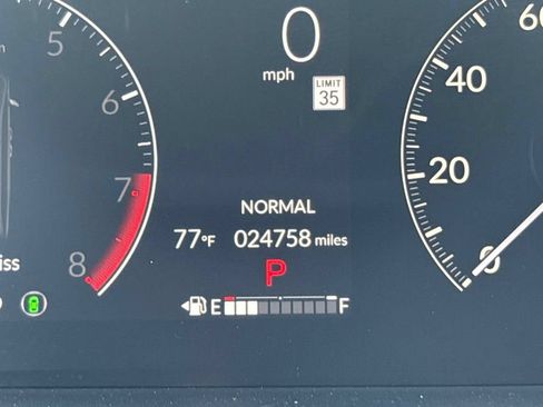 Used 2025 Honda Odyssey Elite image 20