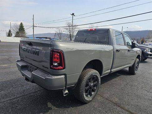 New 2026 RAM 2500 Big Horn AWD/4WD image 4