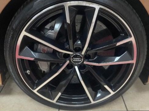 Used 2017 Audi RS 7 Performance w/ Driver Assistance Package image 39