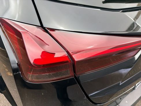 Used 2024 Lexus UX 250h AWD w/ Premium Package image 23