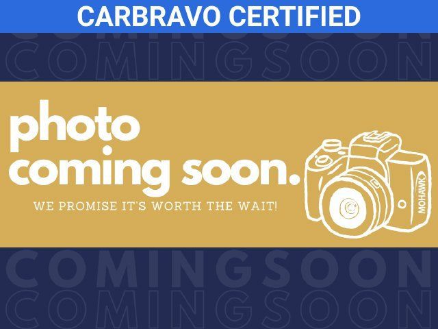 Used 2026 Chevrolet Trax RS w/ Sunroof Package FWD image 1