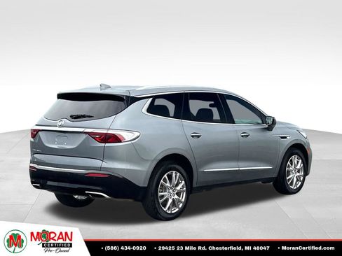 Used 2023 Buick Enclave Essence w/ Experience Buick Package FWD image 5