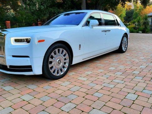 Used 2019 Rolls-Royce Phantom Extended Wheelbase RWD image 1