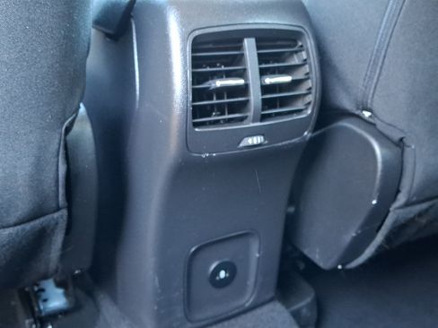 Certified 2023 Ford Escape Active AWD/4WD image 11
