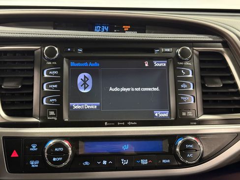 Used 2018 Toyota Highlander Limited AWD/4WD image 33