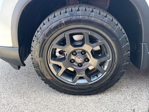 New 2026 Honda Pilot TrailSport image 5