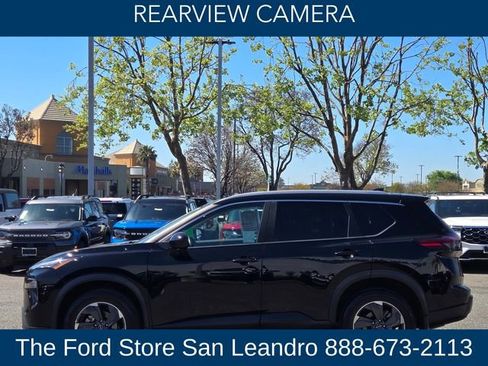 Used 2024 Nissan Rogue SV w/ SV Premium Package image 6