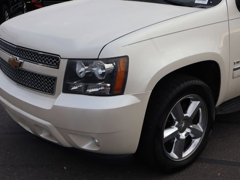 Used 2011 Chevrolet Tahoe LTZ image 6