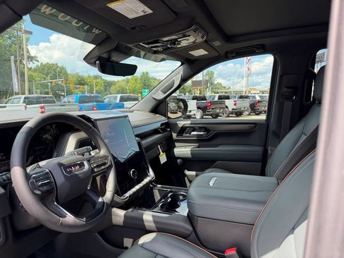 New 2026 GMC Yukon AT4 w/ AT4 Premium Package AWD/4WD image 22