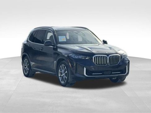Certified 2025 BMW X5 xDrive50e image 11