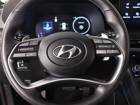 Certified 2025 Hyundai Palisade Calligraphy AWD/4WD image 3