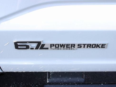 New 2026 Ford F350 4x4 Crew Cab Super Duty image 7
