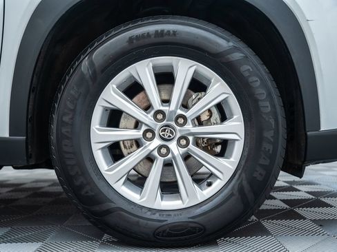Certified 2025 Toyota Grand Highlander AWD image 20