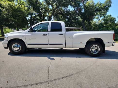 Used 2006 Dodge Ram 3500 Truck SLT RWD image 4