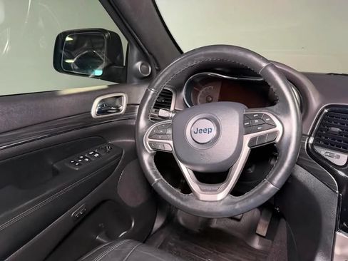 Used 2019 Jeep Grand Cherokee Limited AWD/4WD image 22