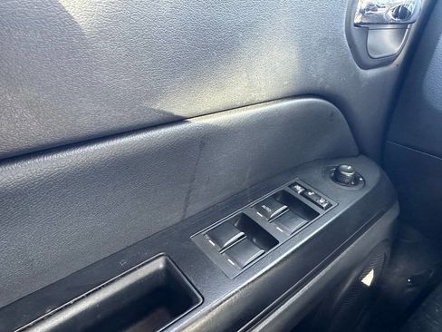 Used 2015 Jeep Patriot High Altitude image 9