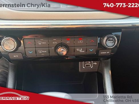 Used 2024 Jeep Compass Limited w/ Elite Group AWD/4WD image 19