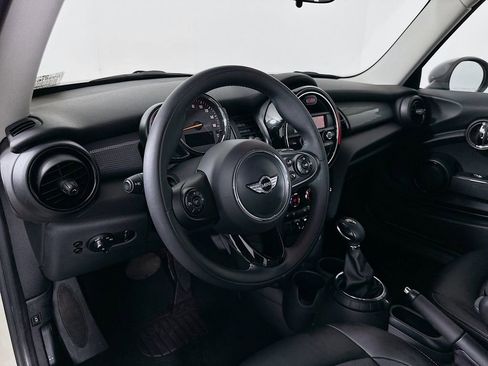 Used 2015 MINI Cooper 2-Door Hardtop FWD image 9