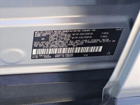 Used 2022 Toyota RAV4 Limited image 25