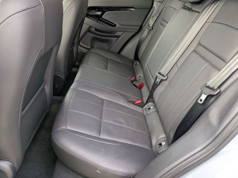 Used 2026 Land Rover Range Rover Evoque Dynamic SE image 15