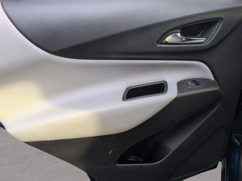 Used 2022 Chevrolet Equinox LT image 37