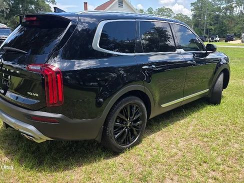 Used 2020 Kia Telluride SX w/ Towing Package FWD image 4