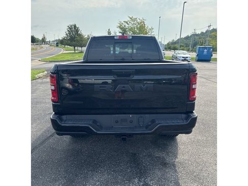 Used 2025 RAM 1500 Big Horn AWD/4WD image 7