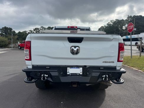 Used 2024 RAM 2500 Tradesman w/ Chrome Appearance Group image 4