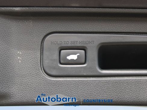 Used 2023 Honda Pilot Touring image 33