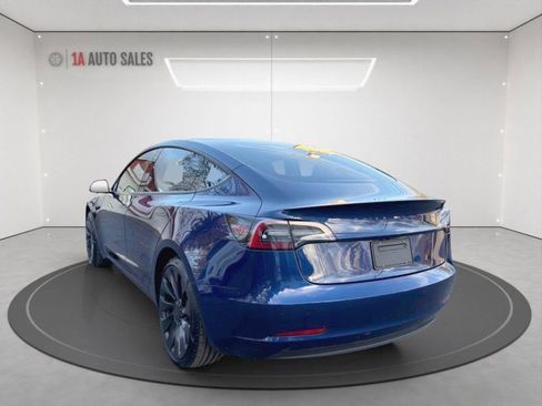 Used 2023 Tesla Model 3 Performance image 3