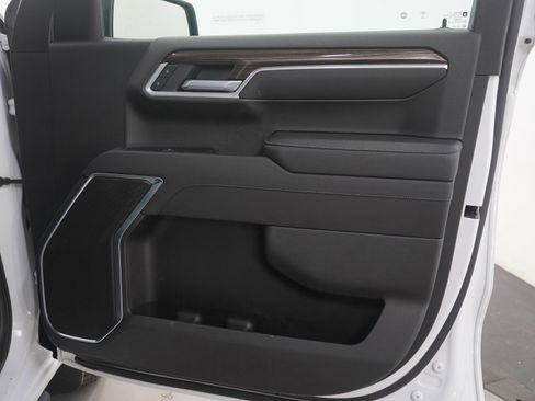 Used 2022 Chevrolet Silverado 1500 LT image 13