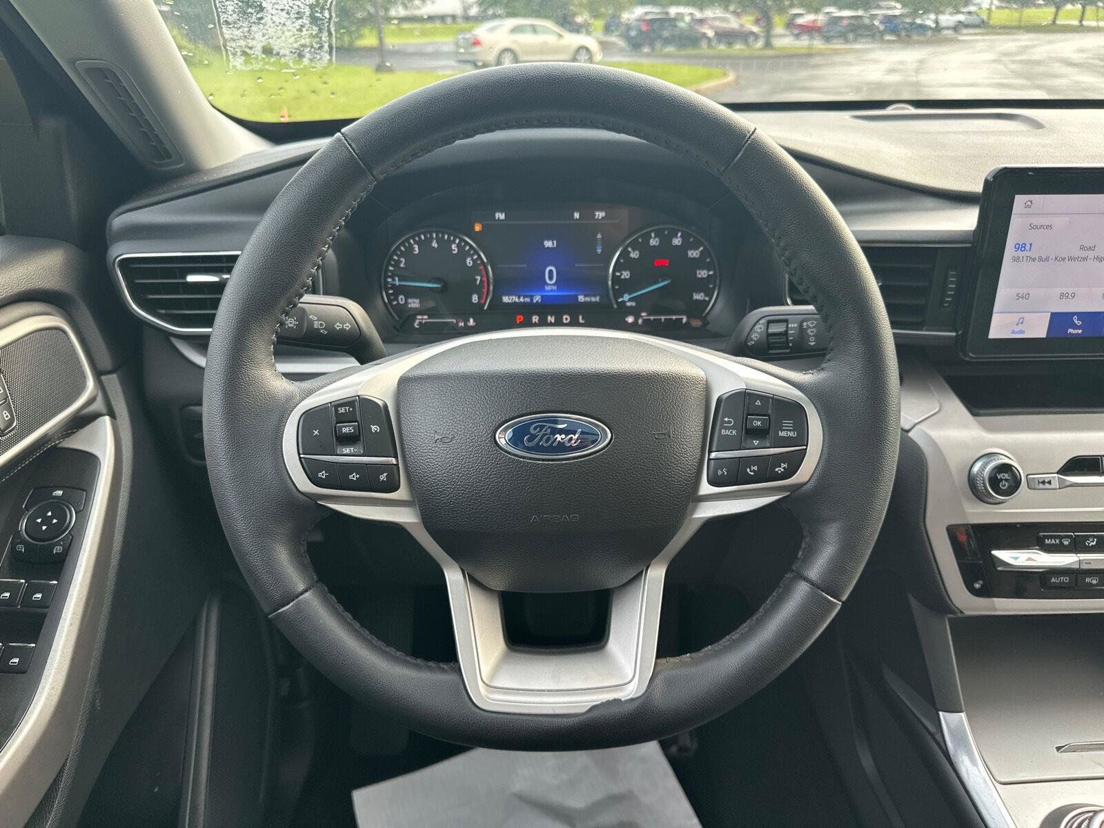 Used 2024 Ford Explorer XLT w/ Equipment Group 202A AWD/4WD image 17